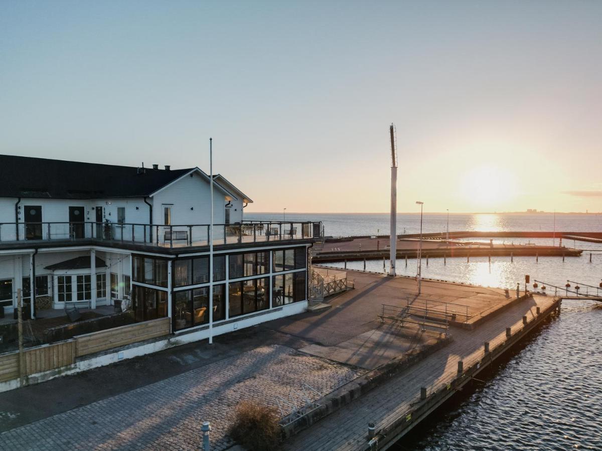 Hotell Hamnen Färjestaden Екстериор снимка