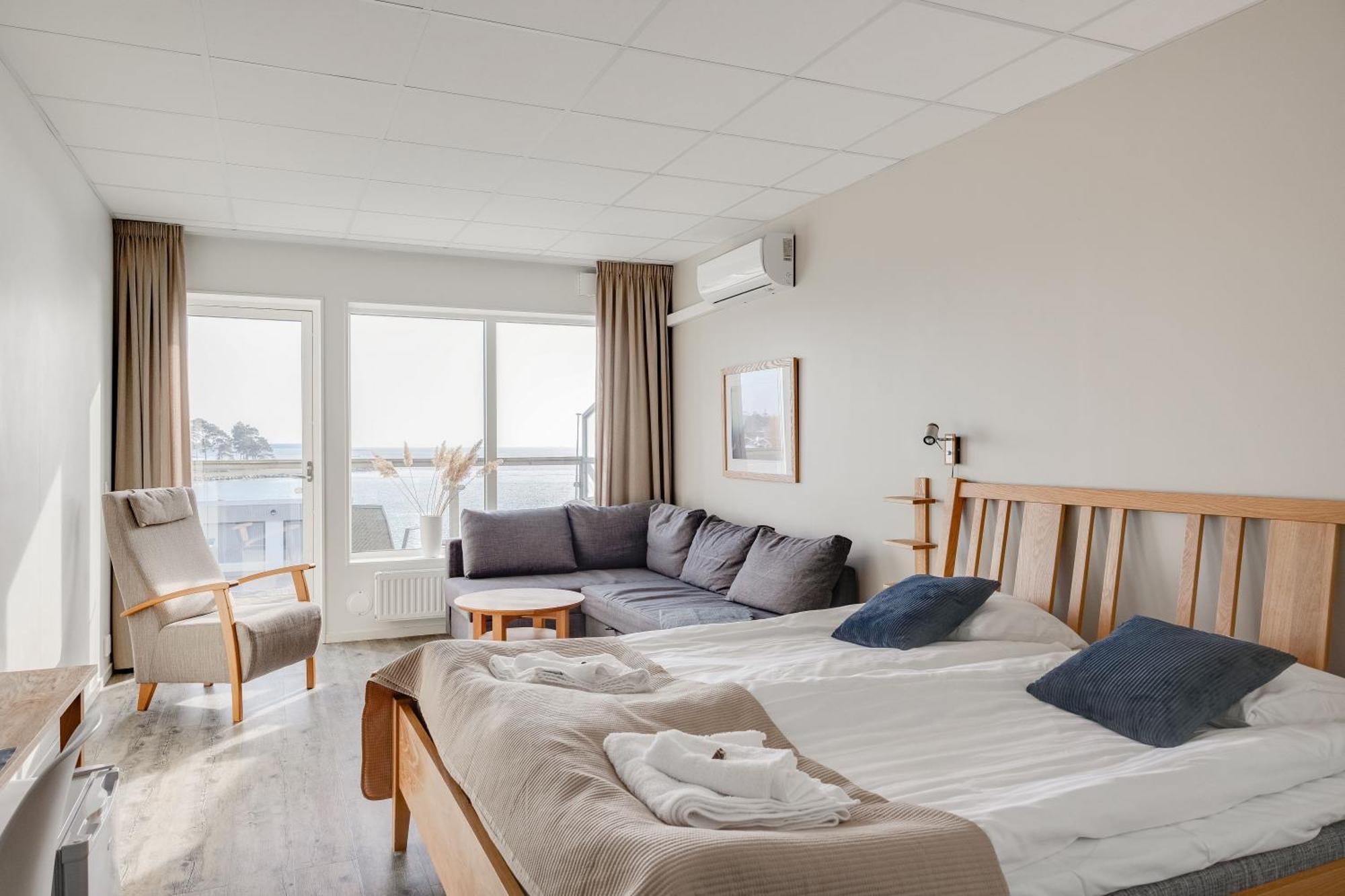 Hotell Hamnen Färjestaden Екстериор снимка