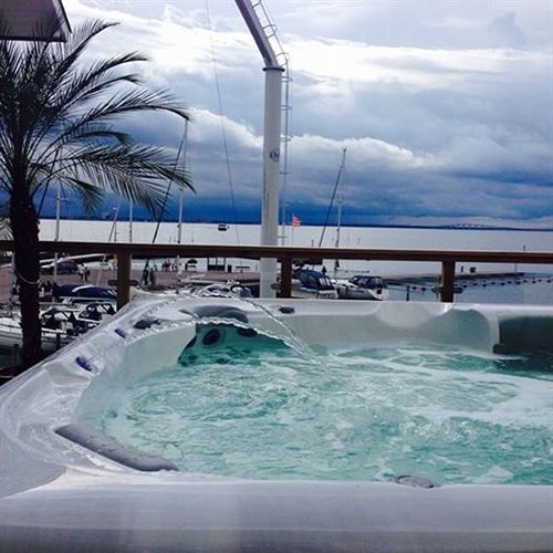 Hotell Hamnen Färjestaden Екстериор снимка